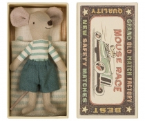 Ratoncito Hermano Mayor en Caja