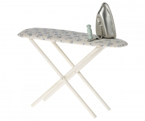 Tabla de Planchar y Plancha
